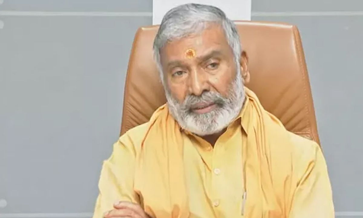 Peddireddy | అగ్నిప్రమాదంపై దర్యాప్తు చేయించుకోండి.. ఆ ఘటనతో నాకేమీ సంబంధం లేదు: మాజీ మంత్రి పెద్దిరెడ్డి Peddireddy | అగ్నిప్రమాదంపై దర్యాప్తు చేయించుకోండి.. ఆ ఘటనతో నాకేమీ సంబంధం లేదు: మాజీ మంత్రి పెద్దిరెడ్డి