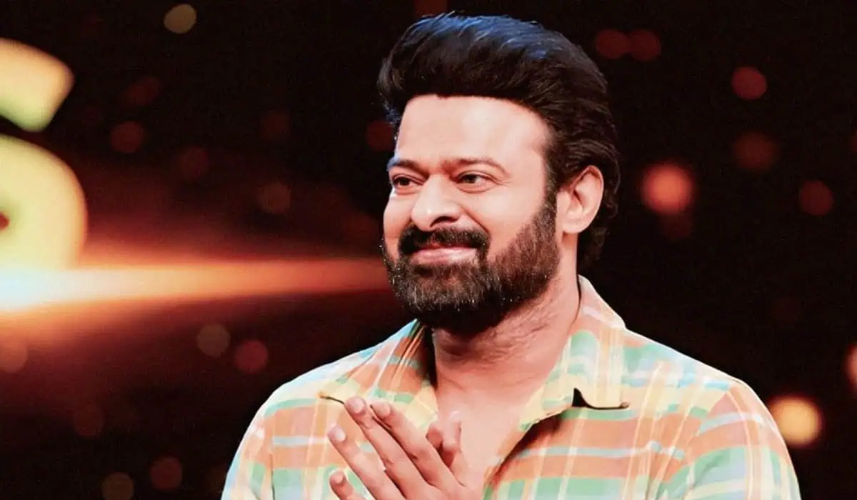 Prabhas | వయనాడ్ బాధితులకు అండగా నిలిచిన ప్రభాస్.. సీఎంఆర్ఎఫ్ రూ.2కోట్ల విరాళం ప్రకటించిన కల్కీ స్టార్ Prabhas | వయనాడ్ బాధితులకు అండగా నిలిచిన ప్రభాస్.. సీఎంఆర్ఎఫ్ రూ.2కోట్ల విరాళం ప్రకటించిన కల్కీ స్టార్