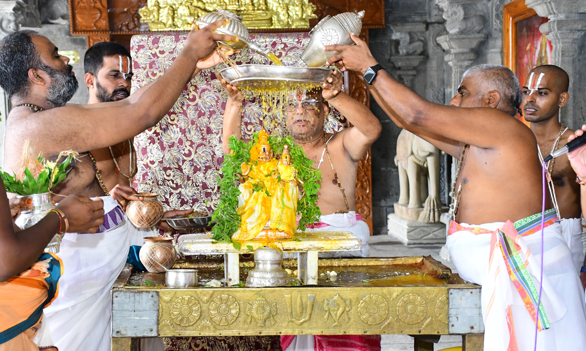 Yadagirigutta | యాదగిరిగుట్టలో ఘనంగా వార్షిక పవిత్రోత్సవాలు Yadagirigutta | యాదగిరిగుట్టలో ఘనంగా వార్షిక పవిత్రోత్సవాలు