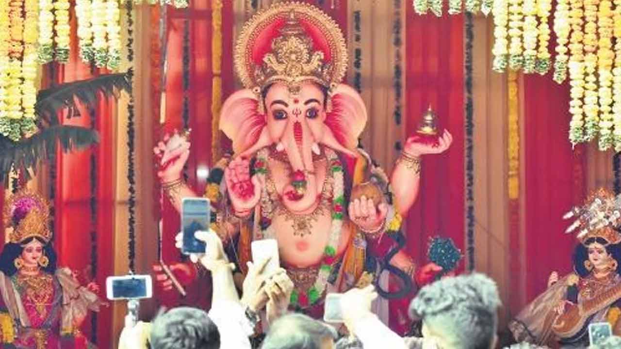 Ganesh Idols Pandal | గణేష్ మండపాలకు అనుమతి పొందడం ఎలా..? దరఖాస్తు విధానం ఇదే..! Ganesh Idols Pandal | గణేష్ మండపాలకు అనుమతి పొందడం ఎలా..? దరఖాస్తు విధానం ఇదే..!