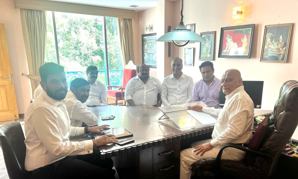 KTR | తెలంగాణలో ఉప ఎన్నికలు తప్పవు.. కేటీఆర్ కీలక వ్యాఖ్యలు KTR | తెలంగాణలో ఉప ఎన్నికలు తప్పవు.. కేటీఆర్ కీలక వ్యాఖ్యలు