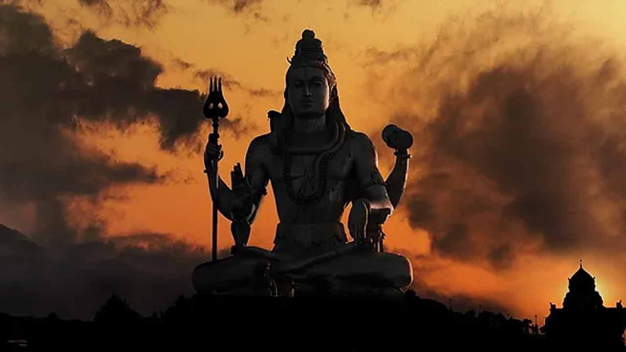 Masa Shivaratri | శుక్రవారం, మాస శివరాత్రి అరుదైన కలయిక..! ఈరోజు సాయంత్రం శివారాధన చేస్తే దారిద్య్రం తొలగిపోతుందట..!! Masa Shivaratri | శుక్రవారం, మాస శివరాత్రి అరుదైన కలయిక..! ఈరోజు సాయంత్రం శివారాధన చేస్తే దారిద్య్రం తొలగిపోతుందట..!!