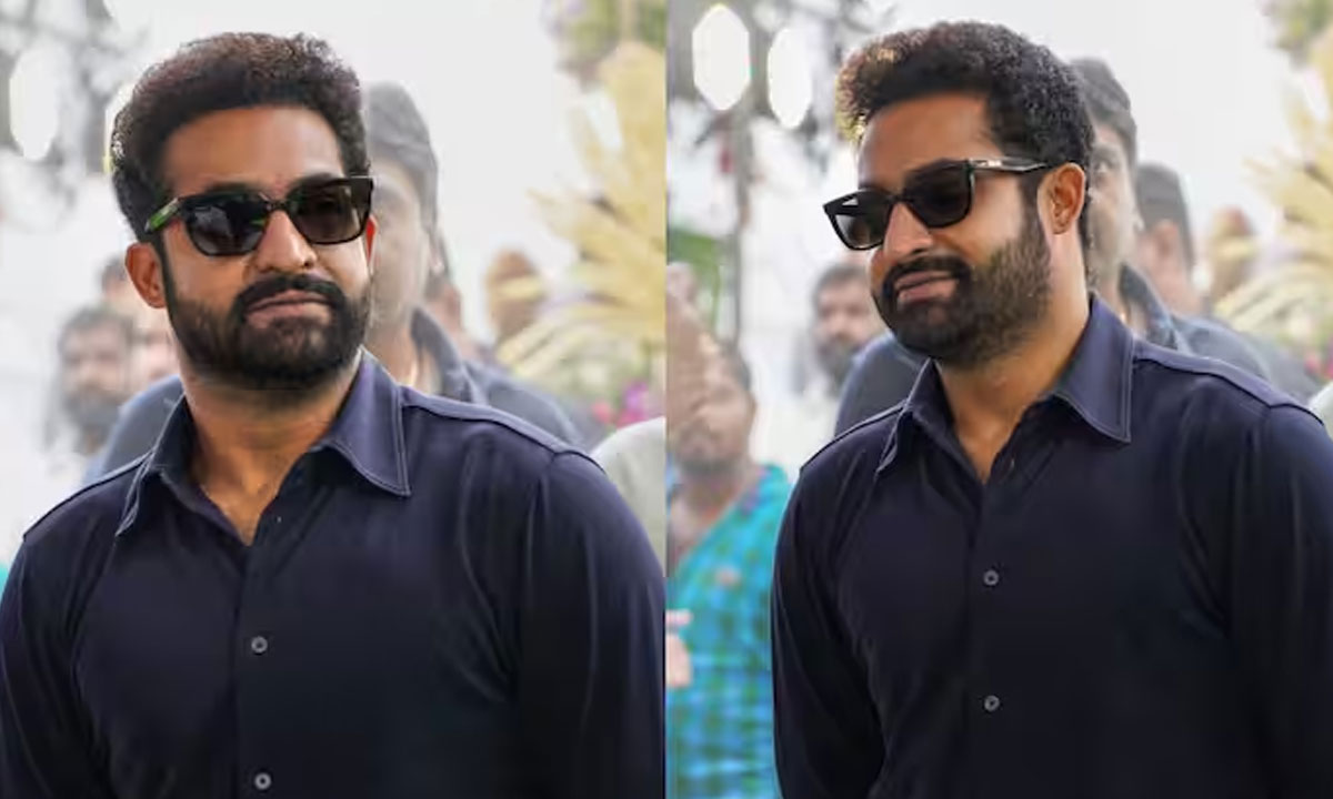 NTR: హాలీవుడ్కు ఎన్టీఆర్.. సూపర్ మ్యాన్, గార్డియన్స్ ఆఫ్ ది గెలాక్సీ చిత్రాల దర్శకుడితో సినిమా NTR: హాలీవుడ్కు ఎన్టీఆర్.. సూపర్ మ్యాన్, గార్డియన్స్ ఆఫ్ ది గెలాక్సీ చిత్రాల దర్శకుడితో సినిమా