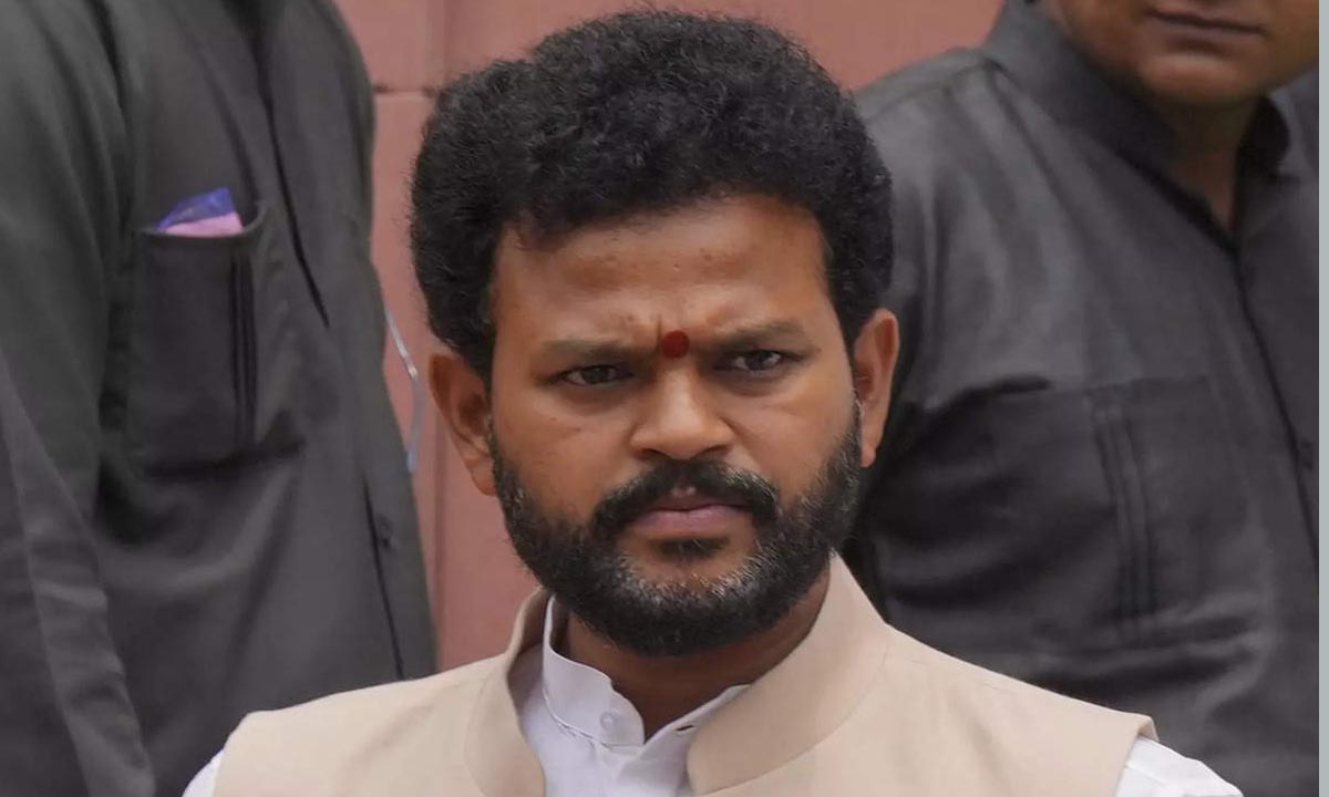 Rammohan Naidu | తెలుగు రాష్ట్రాల్లో కొత్త ఎయిర్ పోర్టులు.. కేంద్ర మంత్రి రామ్మోహన్ నాయుడు వెల్లడి Rammohan Naidu | తెలుగు రాష్ట్రాల్లో కొత్త ఎయిర్ పోర్టులు.. కేంద్ర మంత్రి రామ్మోహన్ నాయుడు వెల్లడి