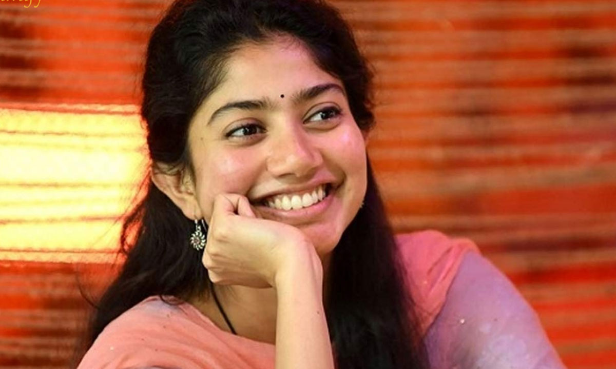Sai Pallavi|ఇతర హీరోయిన్స్ కన్నా సాయి పల్లవినే చాలా స్పెషల్.. ఎందుకో తెలుసా? Sai Pallavi|ఇతర హీరోయిన్స్ కన్నా సాయి పల్లవినే చాలా స్పెషల్.. ఎందుకో తెలుసా?