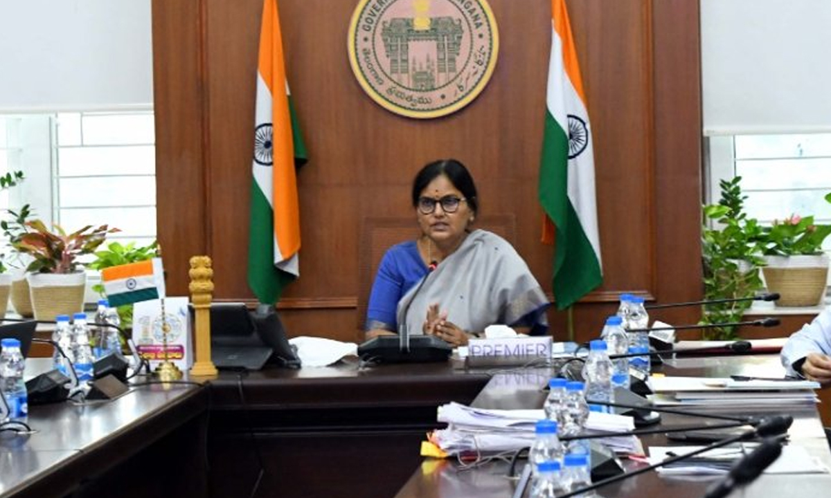 CS Shanti Kumari | దసరా నుంచి స్కిల్ యూనివర్సిటీలో కోర్సుల ప్రారంభం: సీఎస్ శాంతికుమారి CS Shanti Kumari | దసరా నుంచి స్కిల్ యూనివర్సిటీలో కోర్సుల ప్రారంభం: సీఎస్ శాంతికుమారి