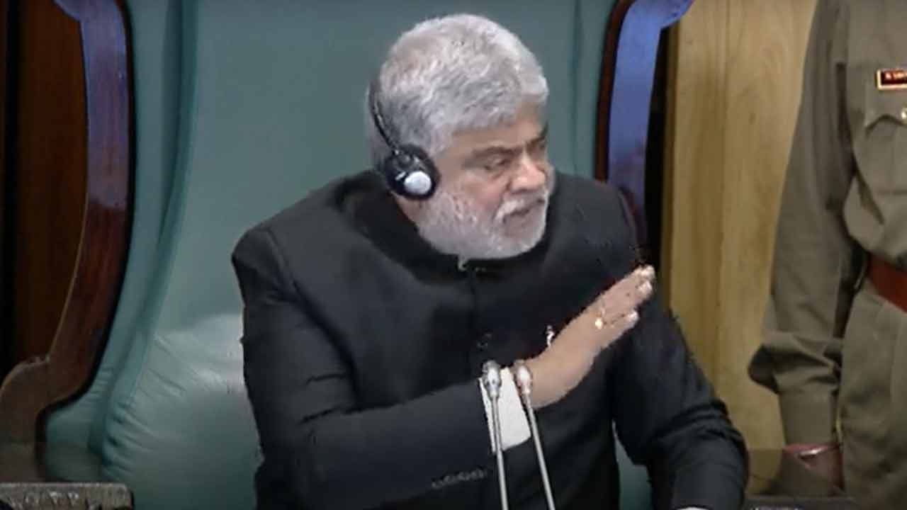 Speaker vs Harish Rao | ఏదో సాధిద్దామంటే కుదరదు.. హరీశ్రావుకు స్పీకర్ గడ్డం ప్రసాద్ కుమార్ వార్నింగ్ Speaker vs Harish Rao | ఏదో సాధిద్దామంటే కుదరదు.. హరీశ్రావుకు స్పీకర్ గడ్డం ప్రసాద్ కుమార్ వార్నింగ్