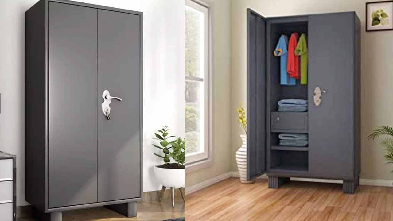 Vastu Tips | ధనవృద్ధి కలగాలంటే బీరువాను ఏ దిశలో ఉంచాలి..? ఈ రంగు వస్త్రం ఉంచితే ఆర్థిక కష్టాలేనట..!! Vastu Tips | ధనవృద్ధి కలగాలంటే బీరువాను ఏ దిశలో ఉంచాలి..? ఈ రంగు వస్త్రం ఉంచితే ఆర్థిక కష్టాలేనట..!!