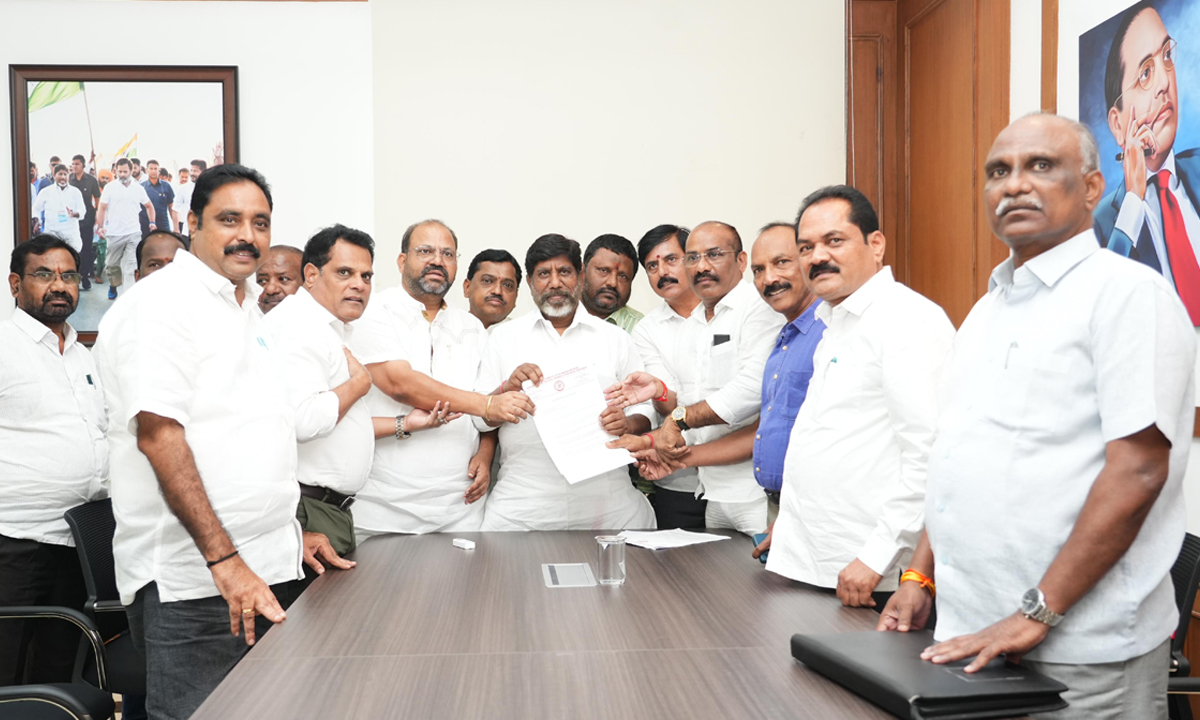 Bhattivikramarka । మాది ఉద్యోగుల సానుకూల ప్రభుత్వం : డిప్యూటీ సీఎం భట్టివిక్రమార్క Bhattivikramarka । మాది ఉద్యోగుల సానుకూల ప్రభుత్వం : డిప్యూటీ సీఎం భట్టివిక్రమార్క