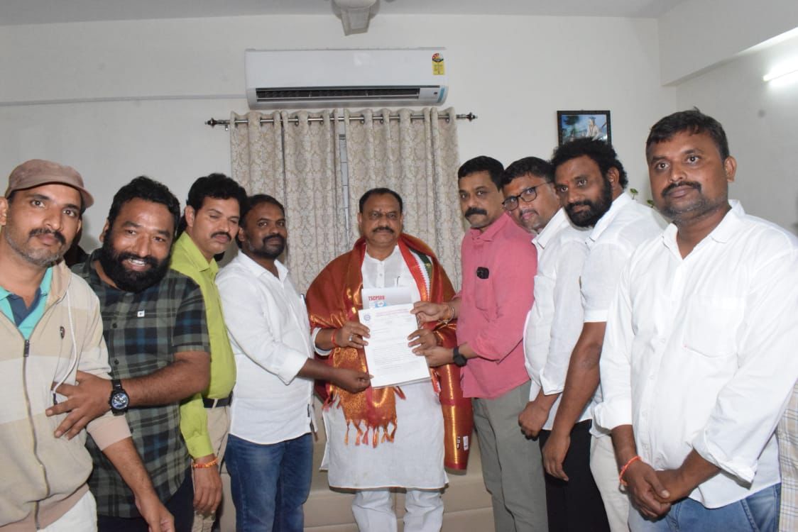 సీపీఎస్ రద్దు చేయండి.. నూతన పీసీసీ అధ్యక్షుడు మహేశ్ కుమార్ గౌడ్ కు వినతి సీపీఎస్ రద్దు చేయండి.. నూతన పీసీసీ అధ్యక్షుడు మహేశ్ కుమార్ గౌడ్ కు వినతి