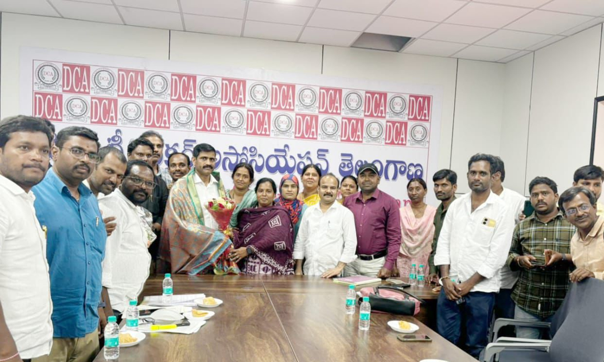 TG Employees JAC । లచ్చిరెడ్డి నేతృత్వంలోని తెలంగాణ ఉద్యోగ జేఏసీలో చేరిన స్టేట్ ఎంప్లాయీస్ స్పౌజ్ ఫోరం TG Employees JAC । లచ్చిరెడ్డి నేతృత్వంలోని తెలంగాణ ఉద్యోగ జేఏసీలో చేరిన స్టేట్ ఎంప్లాయీస్ స్పౌజ్ ఫోరం