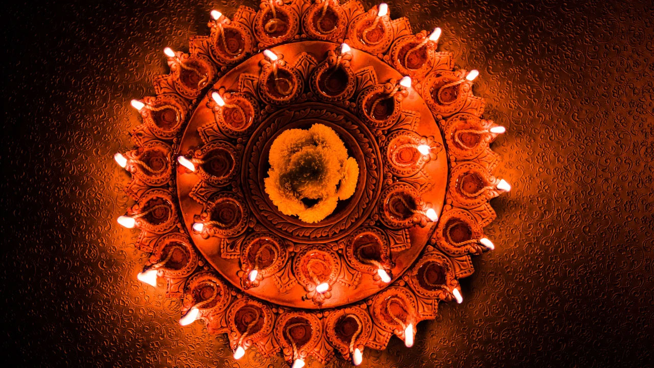 Deepavali 2024 | దీపావళి ఏ రోజున జరుపుకోవాలి..? అక్టోబర్ 31 లేదా నవంబర్ 1..! Deepavali 2024 | దీపావళి ఏ రోజున జరుపుకోవాలి..? అక్టోబర్ 31 లేదా నవంబర్ 1..!