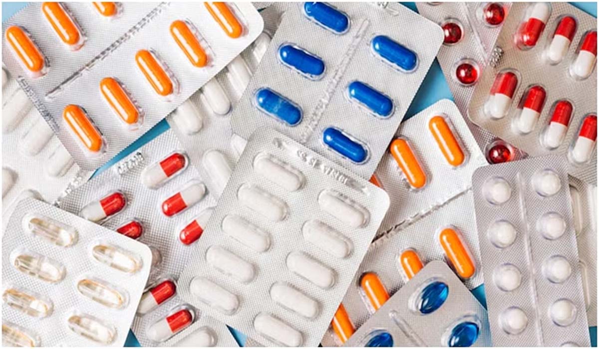 Medicines Price Hike | టీబీ, ఆస్తమ, తలసేమియా సహా 11 రకాల మందుల ధరలు పెంపు.. రోగులపై భారీగా ఆర్థిక భారం..! Medicines Price Hike | టీబీ, ఆస్తమ, తలసేమియా సహా 11 రకాల మందుల ధరలు పెంపు.. రోగులపై భారీగా ఆర్థిక భారం..!