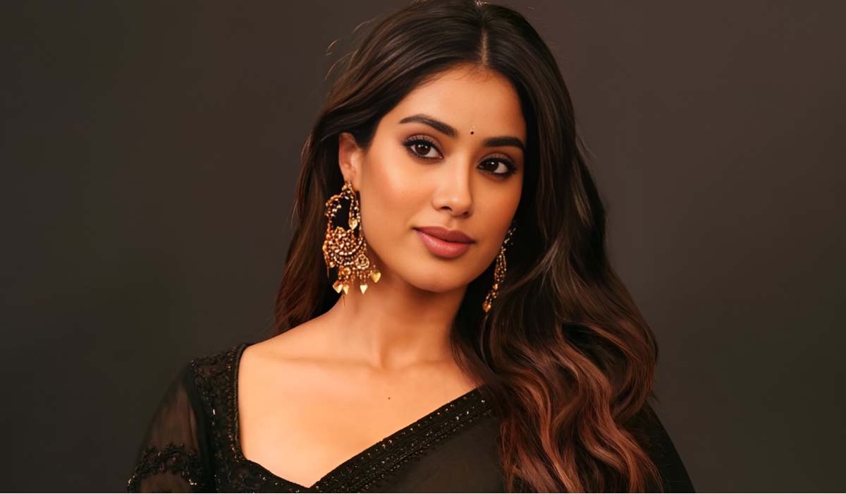Janhvi Kapoor | మజిలీ డైరెక్టర్తో నాగ చైతన్య మూవీ..! హీరోయిన్గా జాన్వీ కపూర్..? Janhvi Kapoor | మజిలీ డైరెక్టర్తో నాగ చైతన్య మూవీ..! హీరోయిన్గా జాన్వీ కపూర్..?