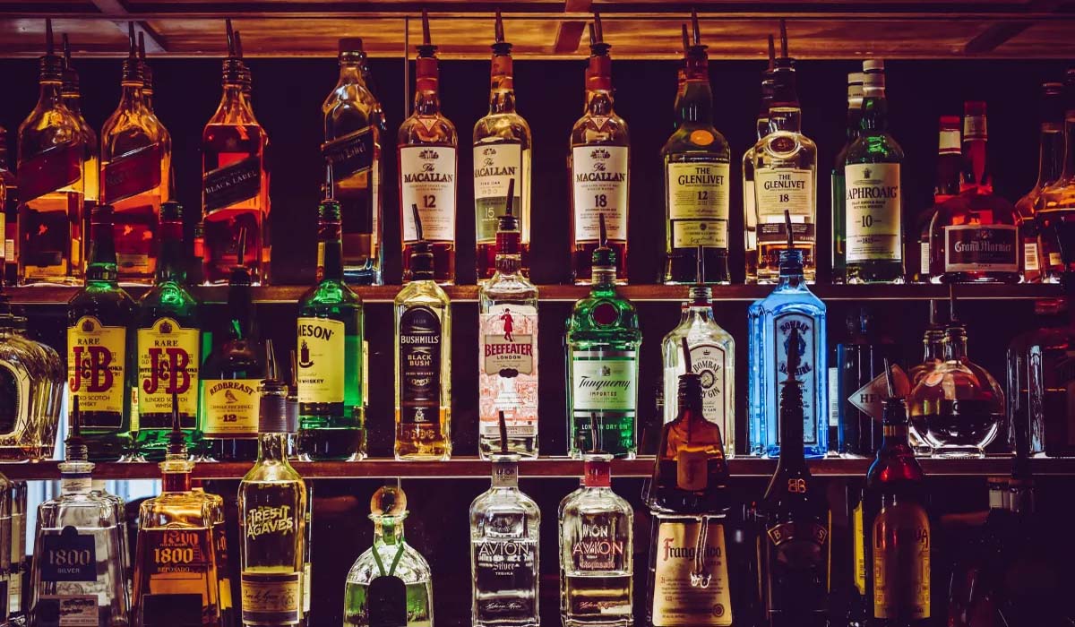 Controlled Alcohol Sales : 73 ఏళ్ల తర్వాత అక్కడ మద్యపానంపై నిషేధం ఎత్తివేత! కానీ.. దానిపై మాత్రం లేదు! Controlled Alcohol Sales : 73 ఏళ్ల తర్వాత అక్కడ మద్యపానంపై నిషేధం ఎత్తివేత! కానీ.. దానిపై మాత్రం లేదు!
