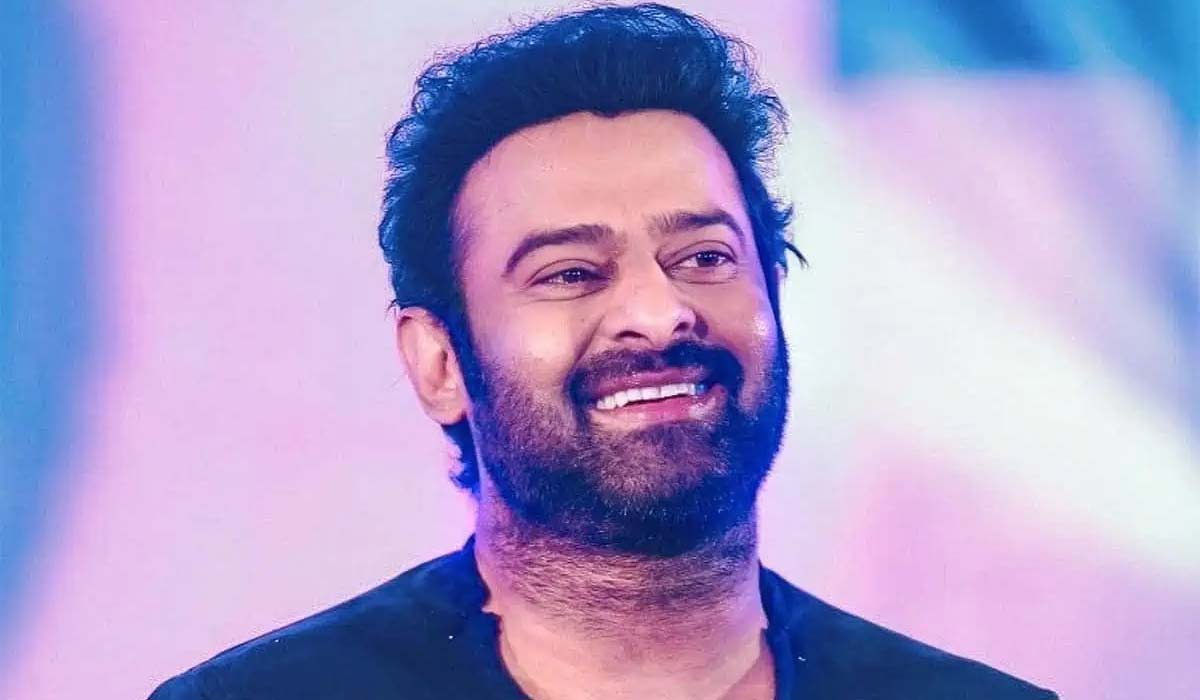 Prabhas | ప్రభాస్ను ఆ హీరోయిన్లు ఇద్దరు అంతగా ప్రేమించారా..? ఇంతకీ ఆ ఇద్దరు బ్యూటీలెవరో తెలుసా? Prabhas | ప్రభాస్ను ఆ హీరోయిన్లు ఇద్దరు అంతగా ప్రేమించారా..? ఇంతకీ ఆ ఇద్దరు బ్యూటీలెవరో తెలుసా?
