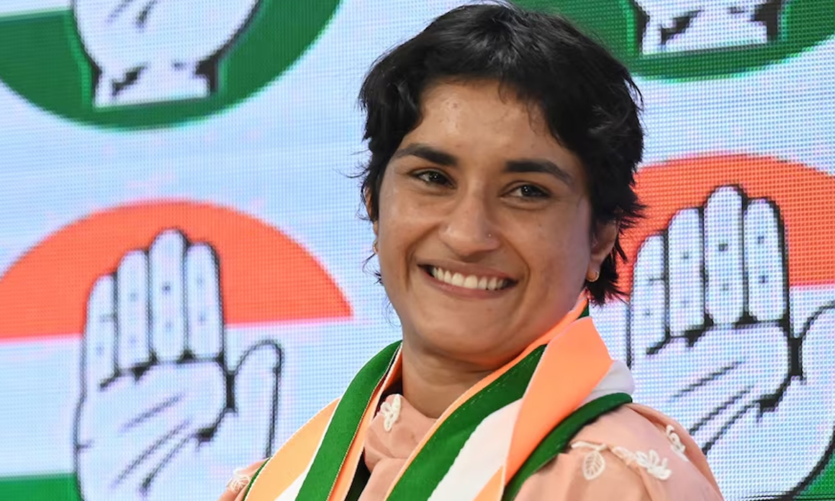 Vinesh Phogat । ప్రధాని ఫోన్ చేస్తే మాట్లాడేందుకు నిరాకరించా.. ఎందుకంటే.. : వినేశ్ ఫొగట్ కీలక వ్యాఖ్యలు Vinesh Phogat । ప్రధాని ఫోన్ చేస్తే మాట్లాడేందుకు నిరాకరించా.. ఎందుకంటే.. : వినేశ్ ఫొగట్ కీలక వ్యాఖ్యలు