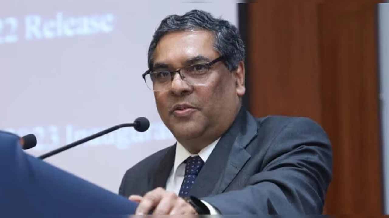 Justice Sanjiv Khanna | నవంబర్ 11న నూతన సీజేఐ ప్రమాణం.. ఎవరీ జస్టిస్ సంజీవ్ ఖన్నా..? Justice Sanjiv Khanna | నవంబర్ 11న నూతన సీజేఐ ప్రమాణం.. ఎవరీ జస్టిస్ సంజీవ్ ఖన్నా..?