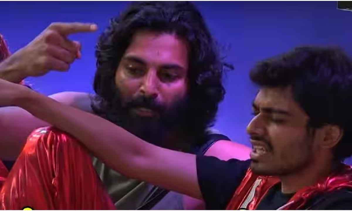 Bigg Boss8|ఎలిమినేషన్లో బిగ్ ట్విస్ట్.. అతనిని కాపాడేందుకు వేరే వారిని ఎలిమినేట్ చేస్తున్నారా..! Bigg Boss8|ఎలిమినేషన్లో బిగ్ ట్విస్ట్.. అతనిని కాపాడేందుకు వేరే వారిని ఎలిమినేట్ చేస్తున్నారా..!