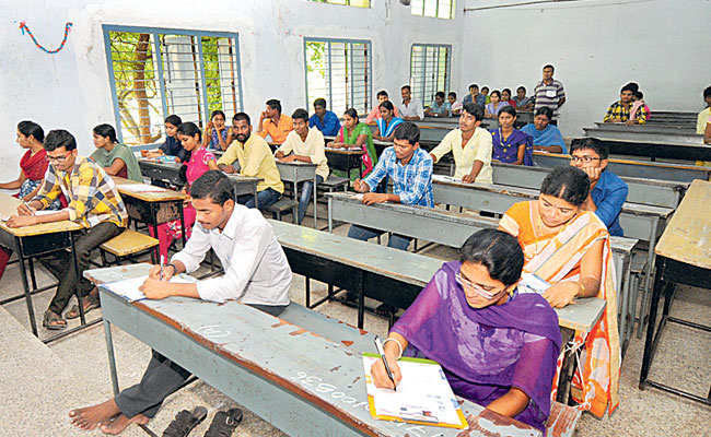 TG TET 2024-II | టెట్ అభ్యర్థులకు కీలక అప్డేట్.. దరఖాస్తుల స్వీకరణ ఆలస్యం.. TG TET 2024-II | టెట్ అభ్యర్థులకు కీలక అప్డేట్.. దరఖాస్తుల స్వీకరణ ఆలస్యం..