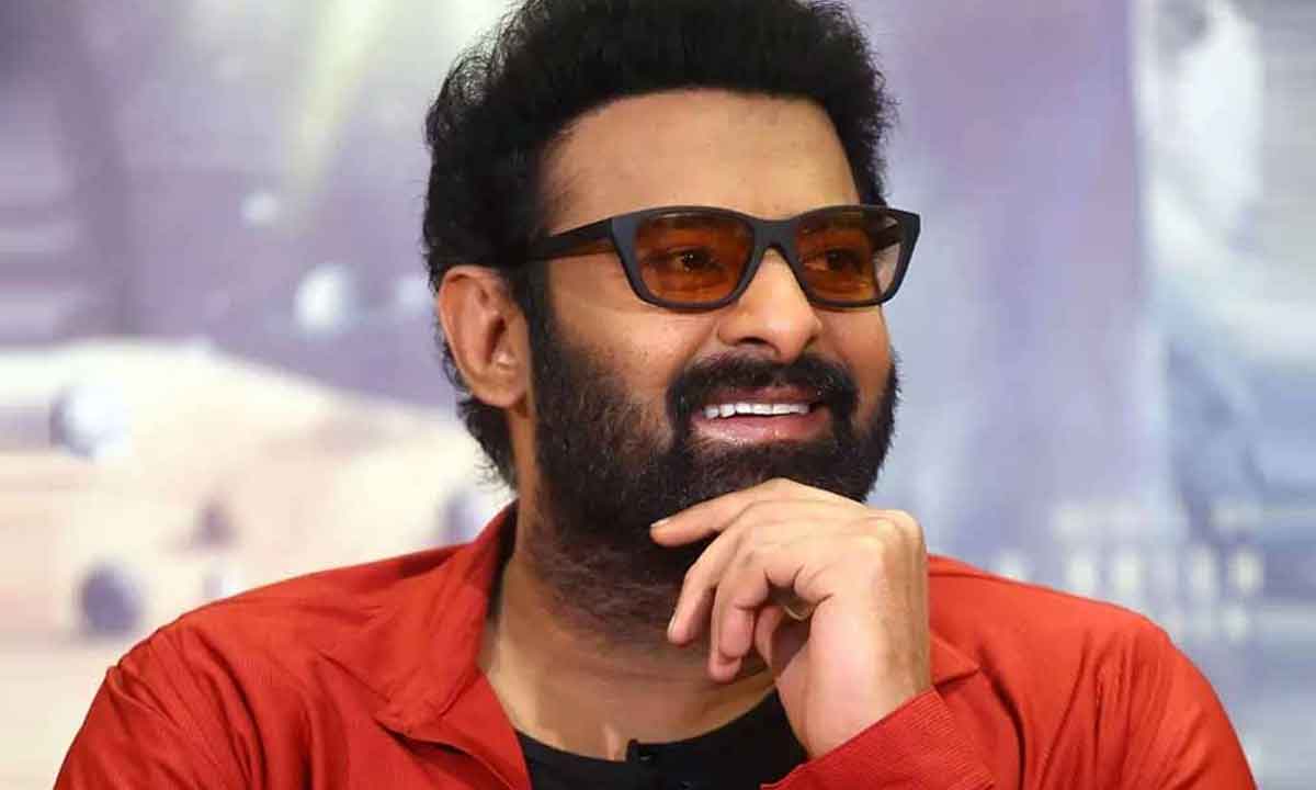 Prabhas|సినిమాల విషయంలో తగ్గేదేలే అంటున్న ప్రభాస్ .. ఎలా మేనేజ్ చేస్తున్నాడు..! Prabhas|సినిమాల విషయంలో తగ్గేదేలే అంటున్న ప్రభాస్ .. ఎలా మేనేజ్ చేస్తున్నాడు..!