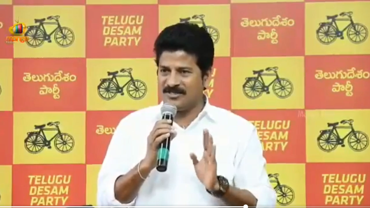 Revanth Reddy | సమగ్ర సర్వేపై రేవంత్ రెడ్డి పాత వీడియో వైరల్.. సోషల్ మీడియా వేదికగా తీవ్ర విమర్శలు.. Revanth Reddy | సమగ్ర సర్వేపై రేవంత్ రెడ్డి పాత వీడియో వైరల్.. సోషల్ మీడియా వేదికగా తీవ్ర విమర్శలు..