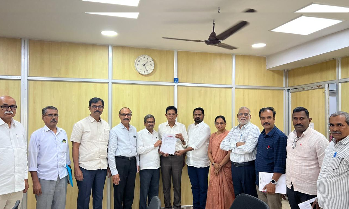 తెలంగాణలో కామన్ స్కూల్ విద్యా విధానాన్ని అమలు చేయాలి! తెలంగాణలో కామన్ స్కూల్ విద్యా విధానాన్ని అమలు చేయాలి!