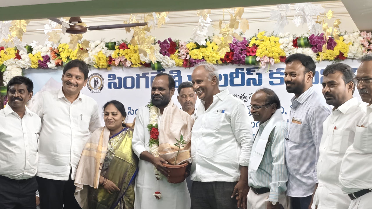 ప్రజా కవి జయరాజు.. పదవీ విరమణ ప్రజా కవి జయరాజు.. పదవీ విరమణ