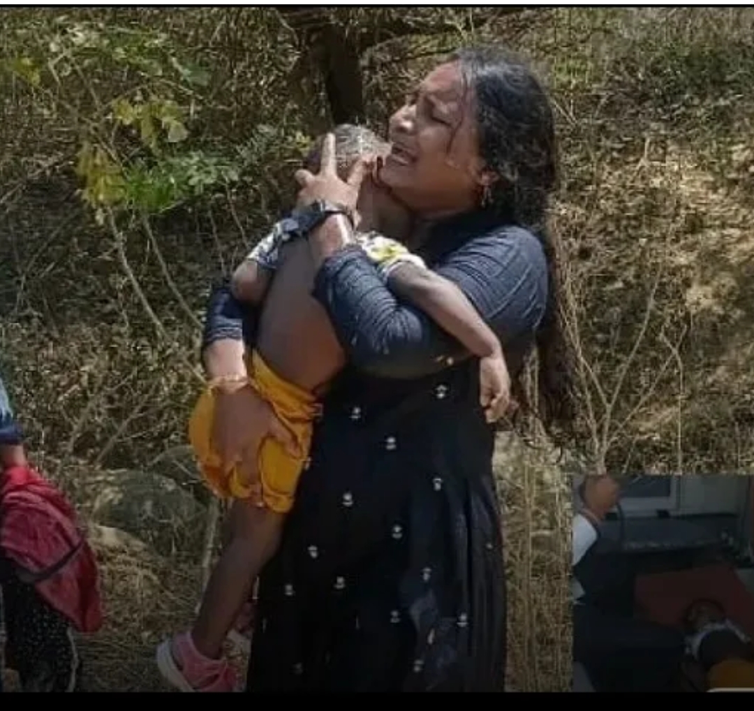 Accident: ఎస్సారెస్పీ కెనాల్లో పడిన కారు.. ఒకే కుటుంబంలో ముగ్గురు మృతి Accident: ఎస్సారెస్పీ కెనాల్లో పడిన కారు.. ఒకే కుటుంబంలో ముగ్గురు మృతి