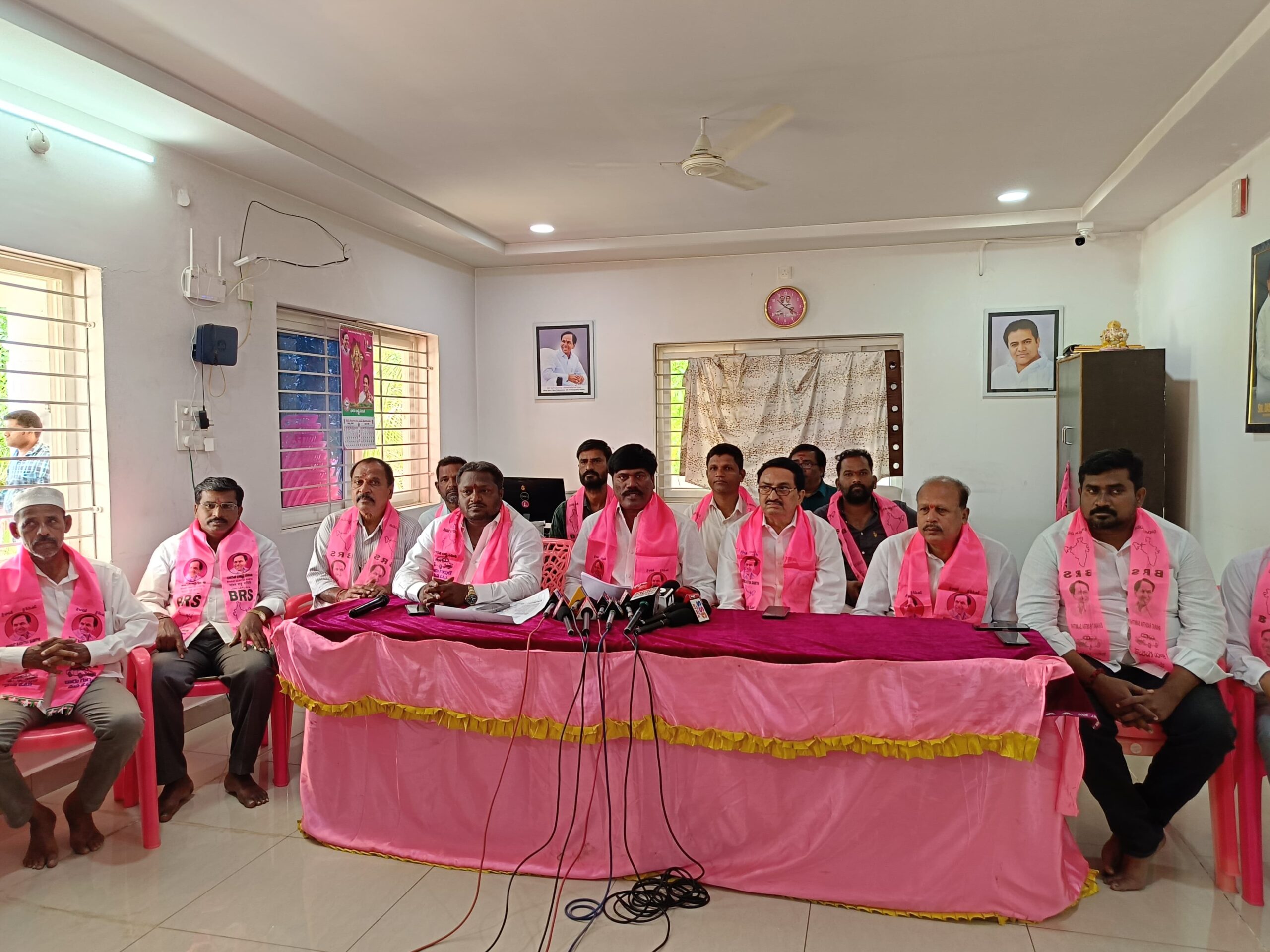Warangal: కాంగ్రెస్ ప్రభుత్వం ఫెయిల్ అయ్యింది Warangal: కాంగ్రెస్ ప్రభుత్వం ఫెయిల్ అయ్యింది