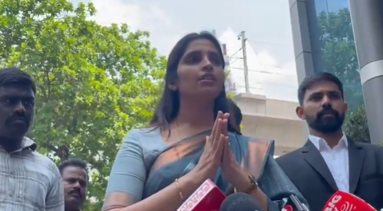 Betting Apps | పోలీసుల విచారణకు సహకరిస్తా: యాంకర్ శ్యామల Betting Apps | పోలీసుల విచారణకు సహకరిస్తా: యాంకర్ శ్యామల