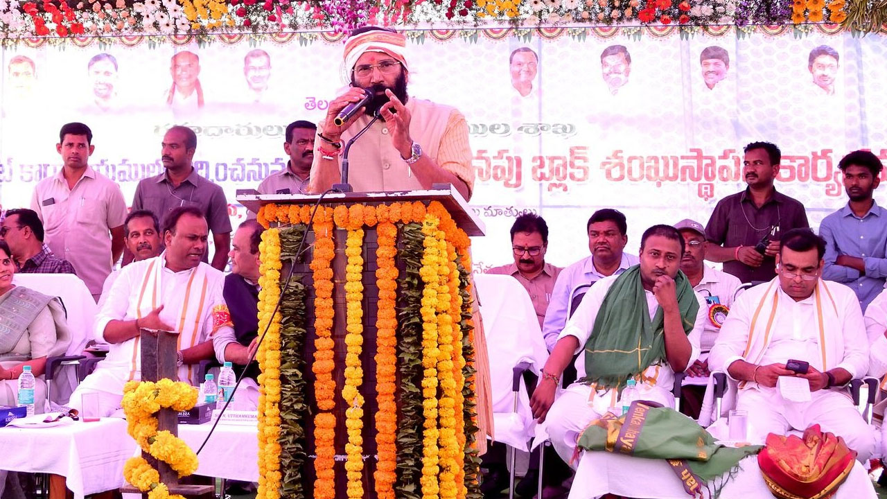 KCR పాలనలో నల్లగొండకు తీరని అన్యాయం: ఉత్తమ్, కోమటిరెడ్డి ధ్వజం KCR పాలనలో నల్లగొండకు తీరని అన్యాయం: ఉత్తమ్, కోమటిరెడ్డి ధ్వజం
