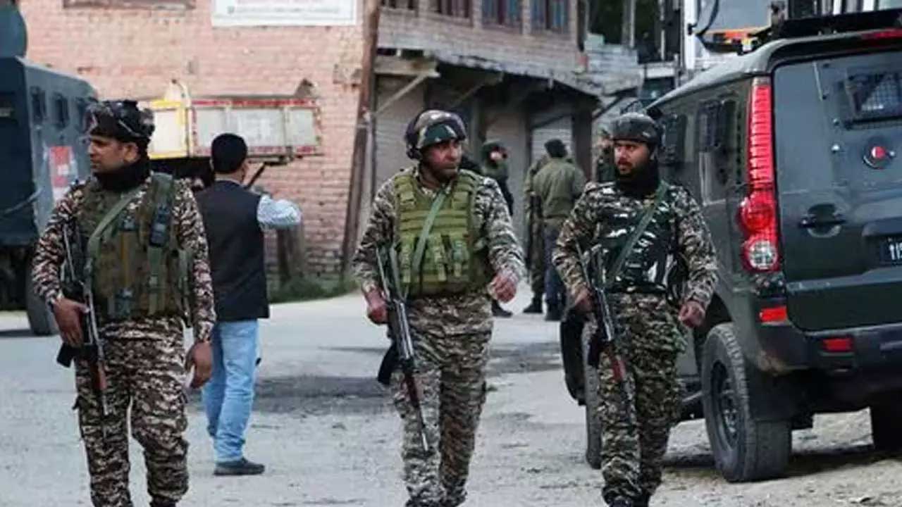 Terror Fever: దేశంలో టెర్రర్ ఫీవర్..నిఘా సంస్థల వార్నింగ్ ! Terror Fever: దేశంలో టెర్రర్ ఫీవర్..నిఘా సంస్థల వార్నింగ్ !