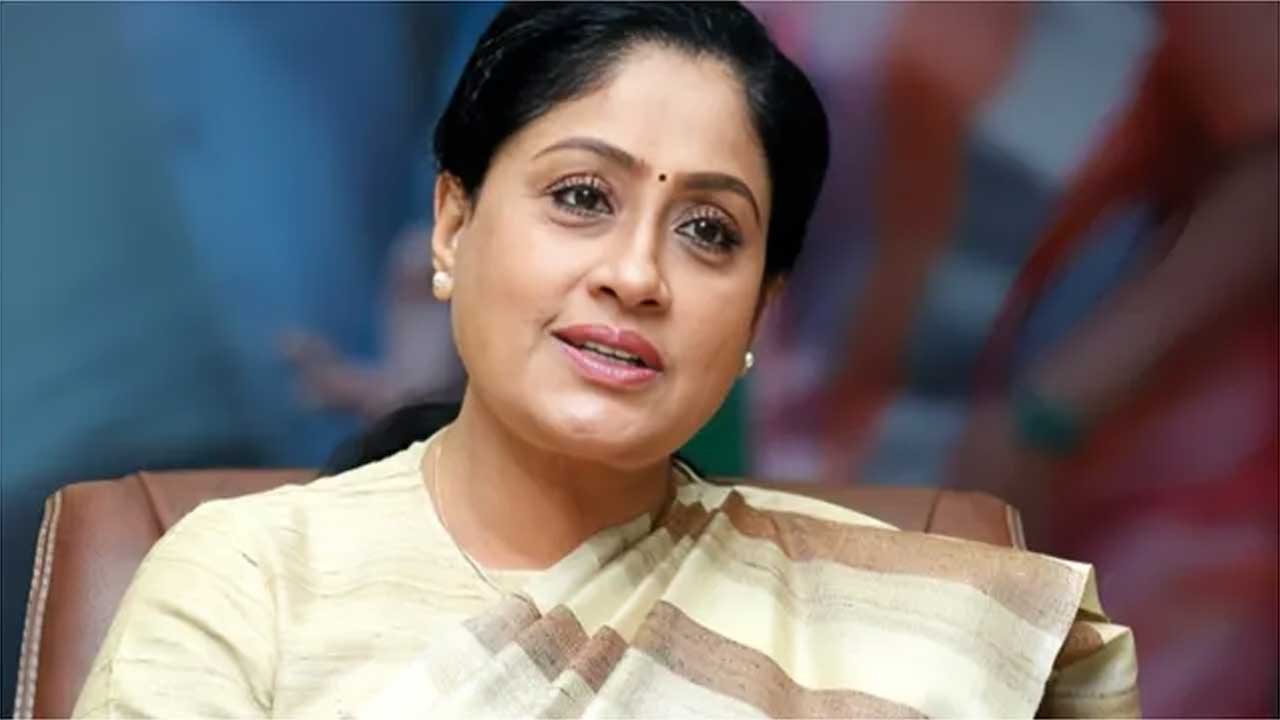 MLC Vijayashanti: ఎమ్మెల్సీ విజయశాంతి దంపతులకు బెదిరింపులు MLC Vijayashanti: ఎమ్మెల్సీ విజయశాంతి దంపతులకు బెదిరింపులు