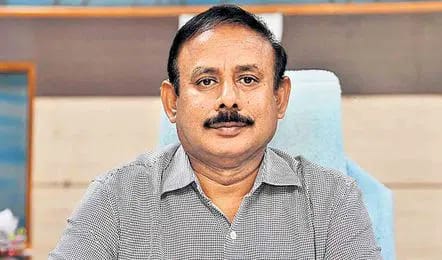 ACB | కాళేశ్వరం ENC హరిరామ్ ఇంట్లో ఏసీబీ సోదాలు ACB | కాళేశ్వరం ENC హరిరామ్ ఇంట్లో ఏసీబీ సోదాలు