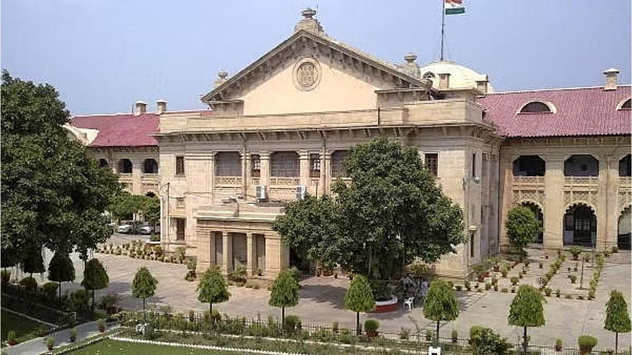 Allahabad high court | సమస్య తెచ్చుకున్నందుకు ఆమె కూడా బాధ్యురాలే.. రేప్ కేసులో అలహాబాద్ హైకోర్టు వ్యాఖ్యలు Allahabad high court | సమస్య తెచ్చుకున్నందుకు ఆమె కూడా బాధ్యురాలే.. రేప్ కేసులో అలహాబాద్ హైకోర్టు వ్యాఖ్యలు