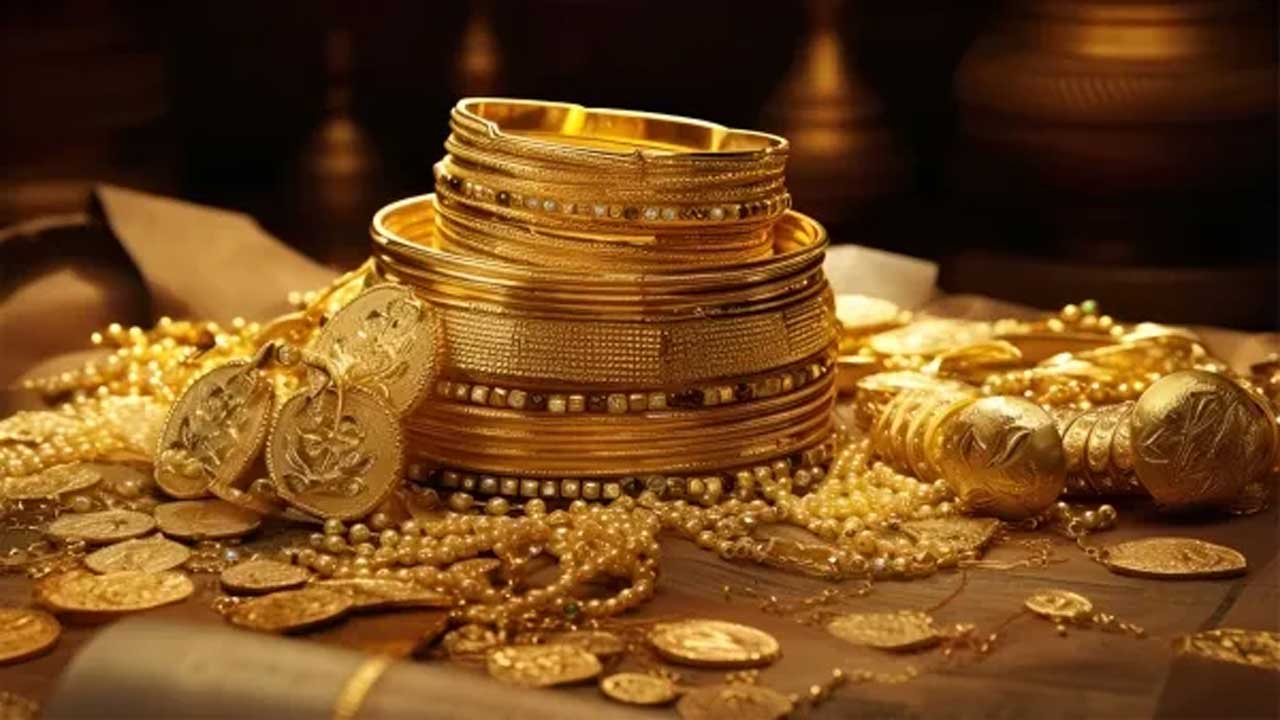 Gold Rates: బంగారం తగ్గుదల బాటలోనే! Gold Rates: బంగారం తగ్గుదల బాటలోనే!