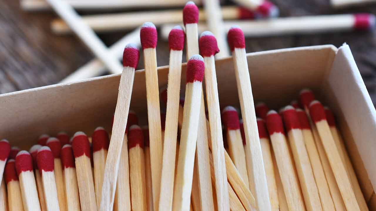 Matchstick | అగ్గిపుల్లతో ఆర్థిక సంక్షోభం..! అసలు కథ ఇదీ..!! Matchstick | అగ్గిపుల్లతో ఆర్థిక సంక్షోభం..! అసలు కథ ఇదీ..!!