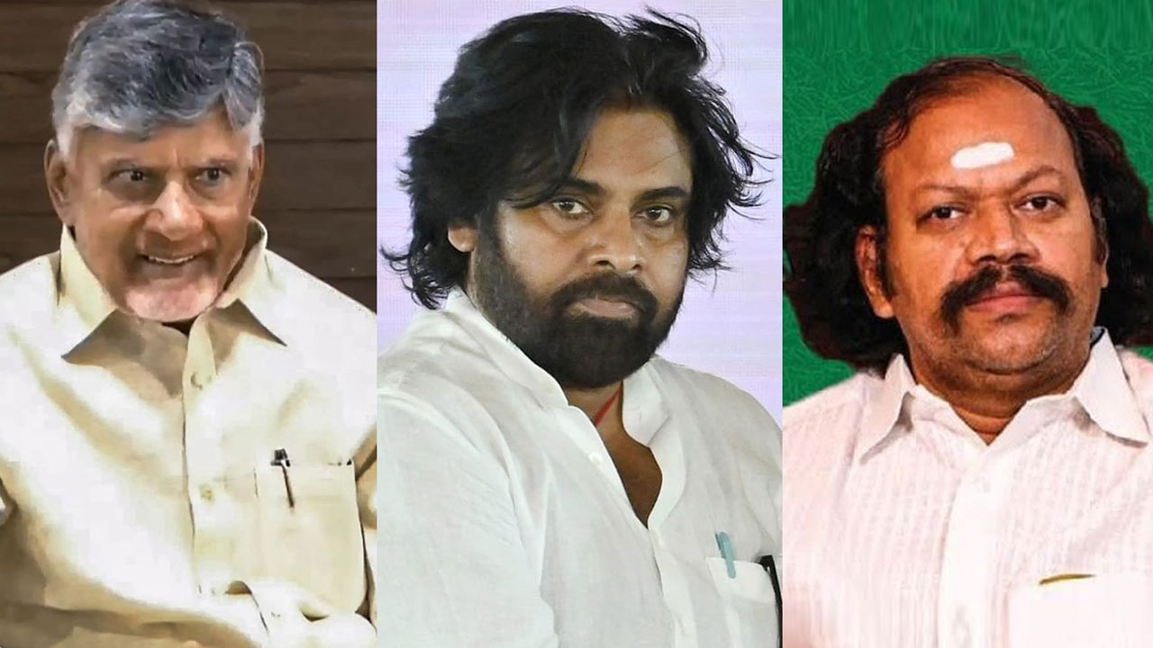 పవన్ కళ్యాణ్ కోసం.. పిఠాపురానికి పురాణపండ ‘ శ్రీరామరక్ష’ ! పవన్ కళ్యాణ్ కోసం.. పిఠాపురానికి పురాణపండ ‘ శ్రీరామరక్ష’ !