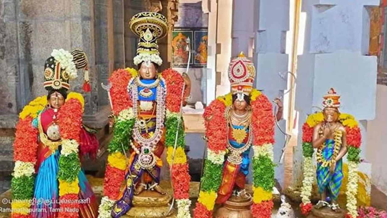 Sri Rama Navami 2025 | శ్రీరామనవమి రోజున ‘సపోటా’ నైవేద్యంగా పెడితే.. పెళ్లి కావడం ఖాయం..! Sri Rama Navami 2025 | శ్రీరామనవమి రోజున ‘సపోటా’ నైవేద్యంగా పెడితే.. పెళ్లి కావడం ఖాయం..!