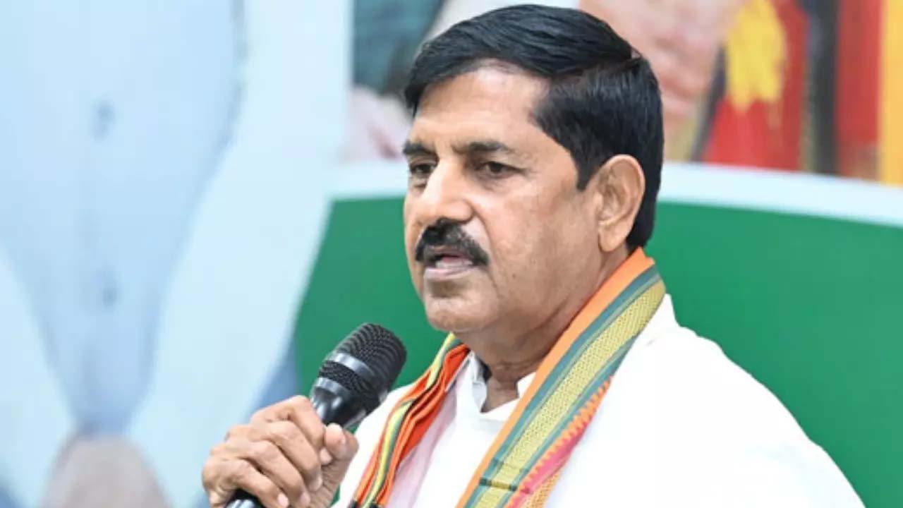 ys jagan: జగన్ జైలుకే.. బీజేపీ ఎమ్మెల్యే హాట్ కామెంట్స్ ys jagan: జగన్ జైలుకే.. బీజేపీ ఎమ్మెల్యే హాట్ కామెంట్స్