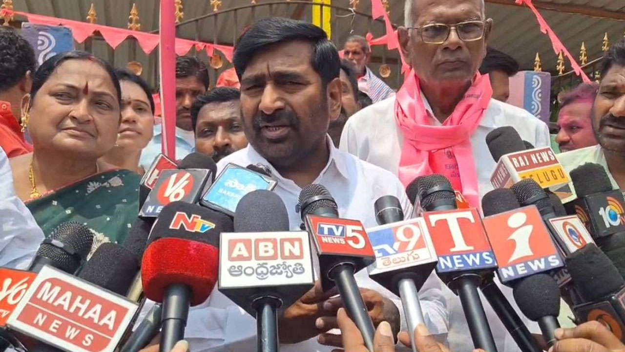 ముమ్మాటికి.. తెలంగాణ రాష్ట్రానికి కాంగ్రెస్సే విలన్: మంత్రి జి.జగదీష్ రెడ్డి ముమ్మాటికి.. తెలంగాణ రాష్ట్రానికి కాంగ్రెస్సే విలన్: మంత్రి జి.జగదీష్ రెడ్డి