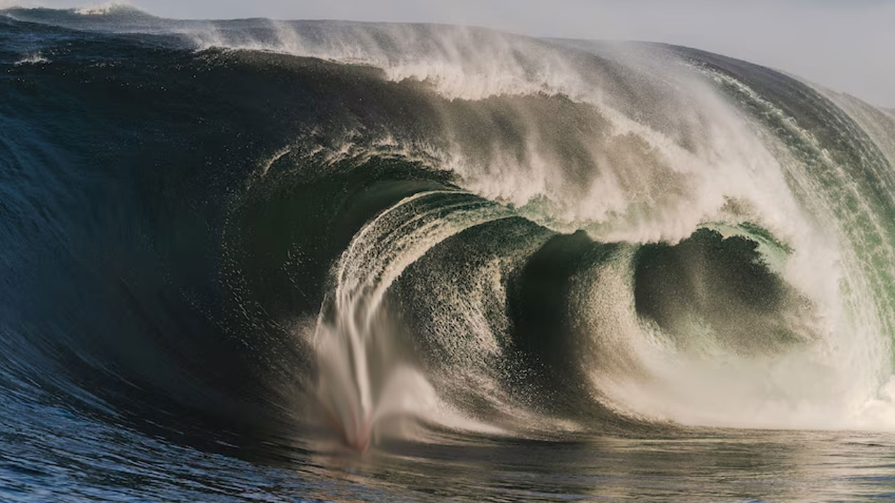 Mega Tsunami | వెయ్యి అడుగల ఎత్తు కెరటాలతో.. అమెరికాపైకి మెగా సునామీ? Mega Tsunami | వెయ్యి అడుగల ఎత్తు కెరటాలతో.. అమెరికాపైకి మెగా సునామీ?