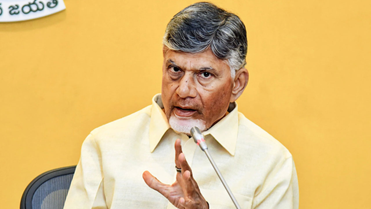 Oil Palm AP | పామ్ ఆయిల్పై సుంకం తగ్గింపుపై ఏపీ సీఎం చంద్రబాబు కీలక అప్ డేట్ Oil Palm AP | పామ్ ఆయిల్పై సుంకం తగ్గింపుపై ఏపీ సీఎం చంద్రబాబు కీలక అప్ డేట్