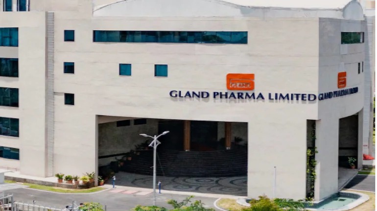 Gland Pharma: ఆ వ్యాధిగ్రస్తులకు గుడ్ న్యూస్.. యాంజియోటెన్సిన్ II ఇంజెక్షన్కు ఆమోదం Gland Pharma: ఆ వ్యాధిగ్రస్తులకు గుడ్ న్యూస్.. యాంజియోటెన్సిన్ II ఇంజెక్షన్కు ఆమోదం