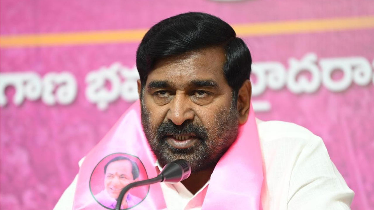 కాళేశ్వరం కమిషన్ కాంగ్రెస్ కమిషన్…బీసీ రిజర్వేషన్ పేరుతో కాంగ్రెస్ డ్రామాలు : జగదీష్ రెడ్డి కాళేశ్వరం కమిషన్ కాంగ్రెస్ కమిషన్…బీసీ రిజర్వేషన్ పేరుతో కాంగ్రెస్ డ్రామాలు : జగదీష్ రెడ్డి