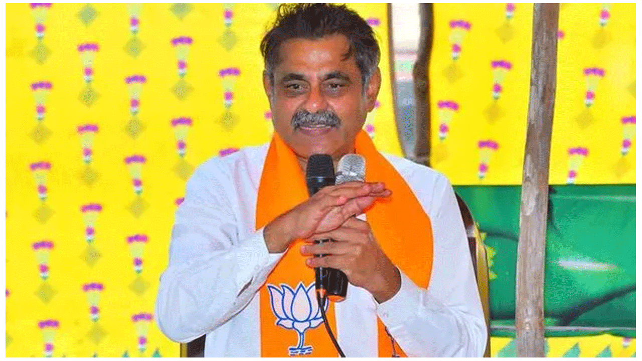 MP Konda Vishweshwar Reddy | ట్యాపింగ్ చేసి ఎలక్ట్రోరల్ బాండ్లు రాయించుకున్నారు : ఎంపీ కొండా విశ్వేశ్వర్రెడ్డి MP Konda Vishweshwar Reddy | ట్యాపింగ్ చేసి ఎలక్ట్రోరల్ బాండ్లు రాయించుకున్నారు : ఎంపీ కొండా విశ్వేశ్వర్రెడ్డి