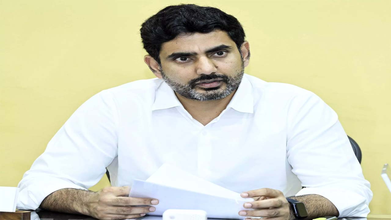 Nara Lokesh | తల్లికి వందనంపై వైసీపీ అసత్య ప్రచారం : నారా లోకేశ్ Nara Lokesh | తల్లికి వందనంపై వైసీపీ అసత్య ప్రచారం : నారా లోకేశ్