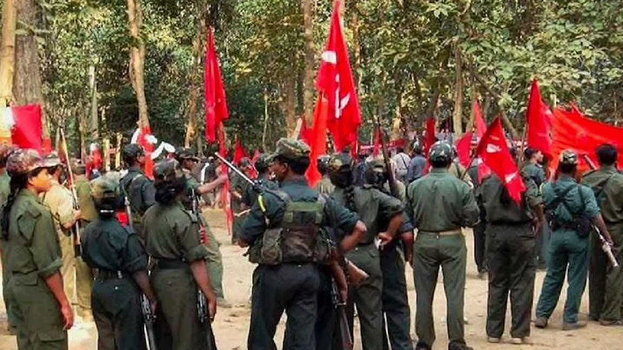 Maoist Party Letter | సోనూ, సతీష్ విప్లవ ద్రోహులు: మావోయిస్టు పార్టీ సంచలన ప్రకటన Maoist Party Letter | సోనూ, సతీష్ విప్లవ ద్రోహులు: మావోయిస్టు పార్టీ సంచలన ప్రకటన