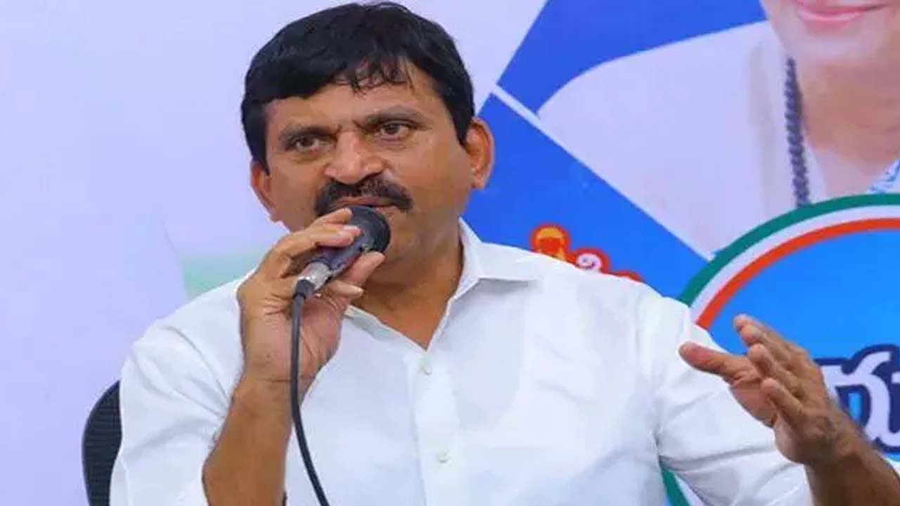 Bhu Bharati: భూ భారతి..10లక్షలకు పైగా భూ సమస్యల దరఖాస్తులు Bhu Bharati: భూ భారతి..10లక్షలకు పైగా భూ సమస్యల దరఖాస్తులు